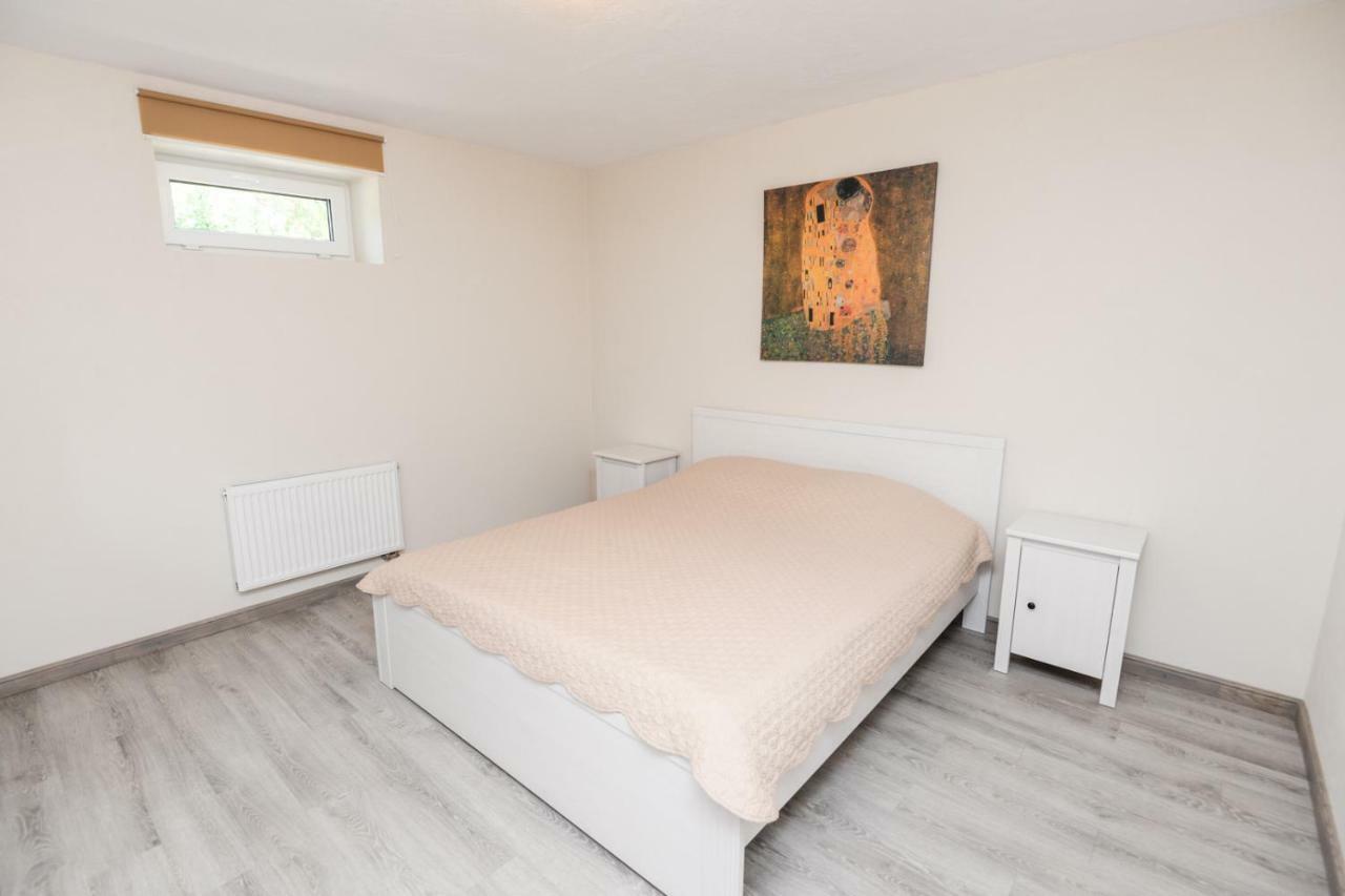 Sveciu Apartamentai Vanagupeje 팔랑가 외부 사진